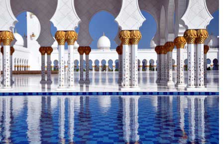 Famous Places to Visit in Abu Dhabi