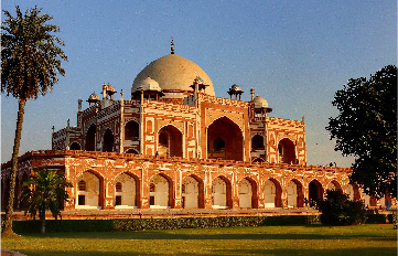 Where to Stay When you Fly to Delhi