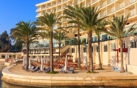 Where to Stay When you Fly to Alexandria