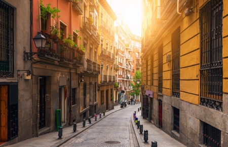 Best Time to Book a Flight to Madrid